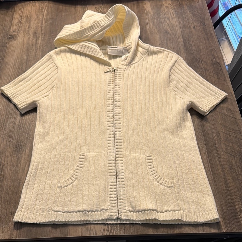 Liz Claiborne Cream Cardigan Short Sleeve Sweater with Ribbed Knit